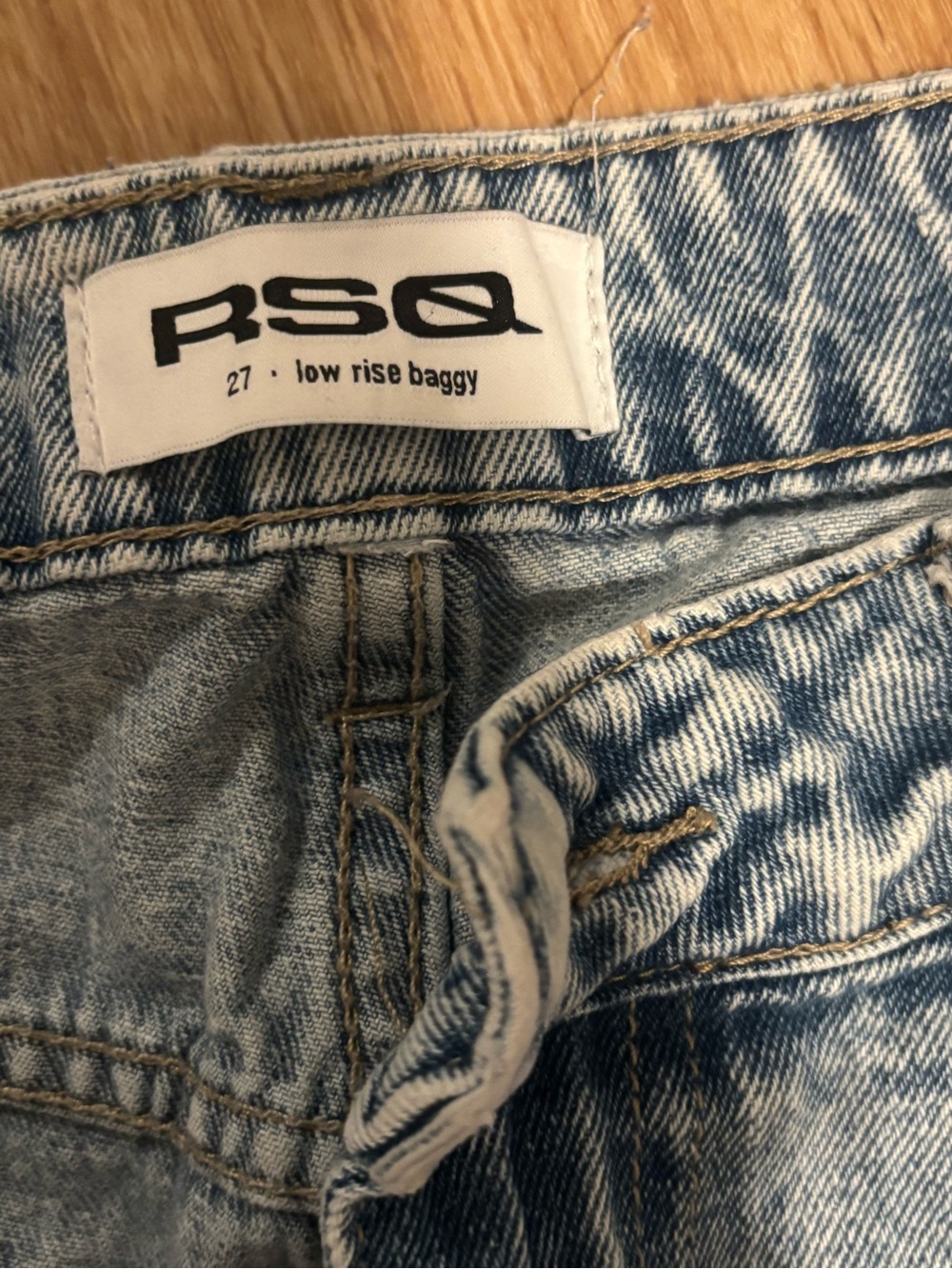 RSQ Women’s Light Blue Lowrise Baggy Jeans Size 27 - Picture 2 of 4